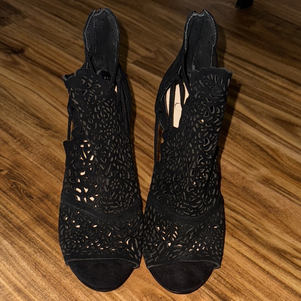 Jessica Simpson Black Cutout Heels